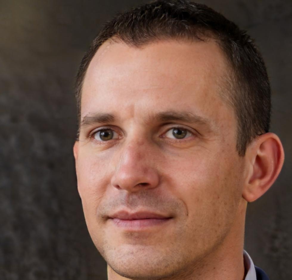 Portrait de Michel Dubois, expert en planification financière
